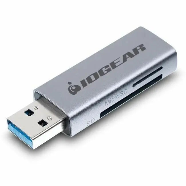 IOGEAR SuperSpeed USB 3.0 SD and MicroSD Card Reader / Writer (Part Number: GFR304SD)