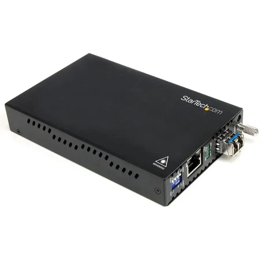 StarTech.com ET91000LC2 1000 Mbps Multimode Fiber Media Converter with LC Connectors for 550 Meters by StarTech.com