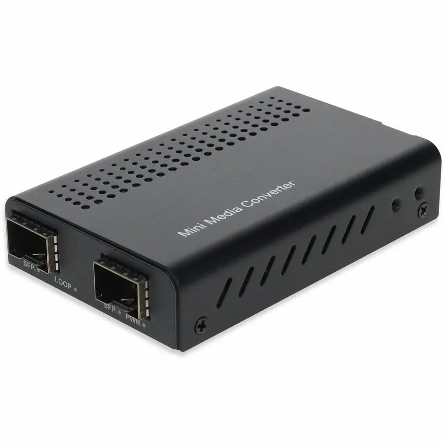 AddOn Open SFP+ to Open SFP+ Mini Media Converter - 10Gbps Data Transmission