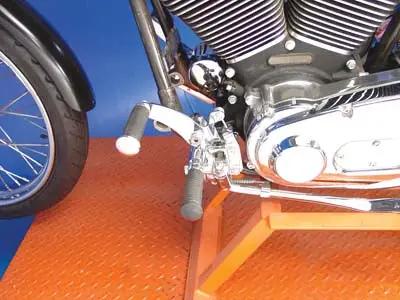 V-Twin Chrome Jockey Clutch Pedal Kit with Footpeg Mount Bars – Part 21-0114 by V-Twin