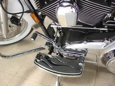 V-Twin Cats Paw Style Shifter Peg with Chrome Finish for Harley Davidson by V-Twin