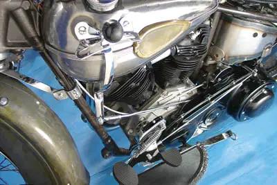 V-Twin Chrome Tank Hand Shifter Control Kit for Harley Davidson EL & FL Models by V-Twin