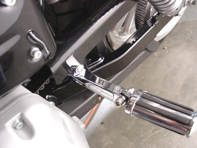 V-Twin Footpeg Mount Bracket Passenger for Harley Davidson FXD (2006-2015) by V-Twin