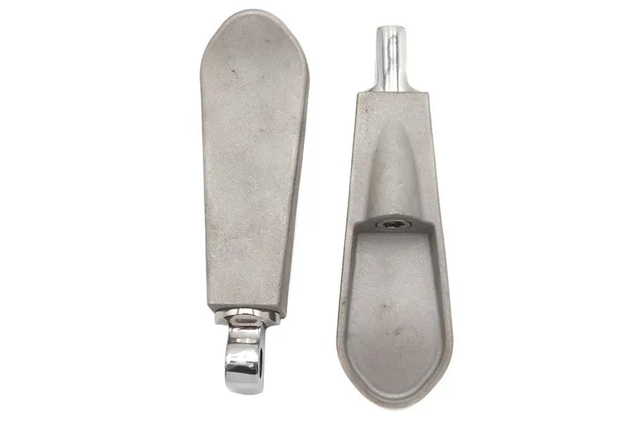 V-Twin Chrome Spoon Footpeg Set with 1/2 Inch-20 Threads and Zinc Mount Block Bolt by V-Twin