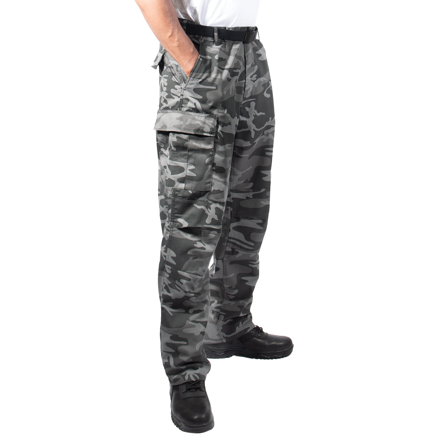 Rothco Relaxed Fit Zipper Fly BDU Pants in Black Camo Size Medium