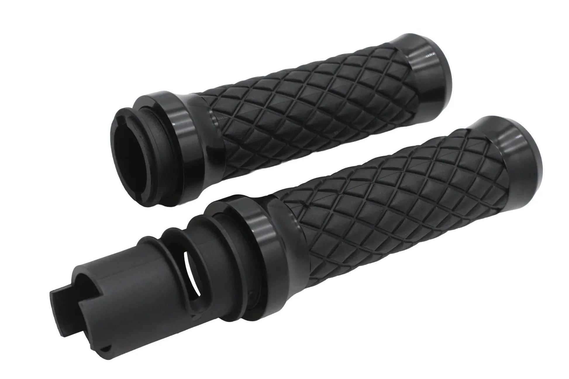 V-Twin Argyle Style Grip Set in Black for Harley Davidson Motorcycle Models by V-Twin