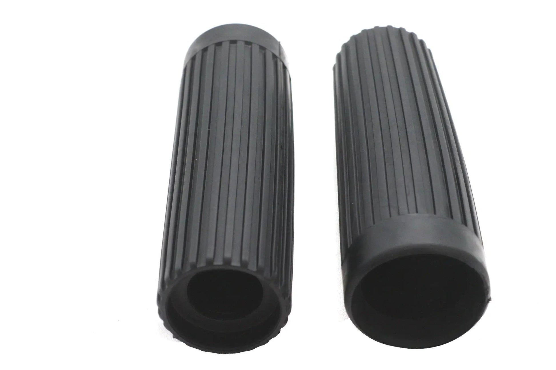 V-Twin Jack Hammer Style Grip Set with 1-1/8 inch I.D. for Harley Davidson FL (1962-1971) by V-Twin