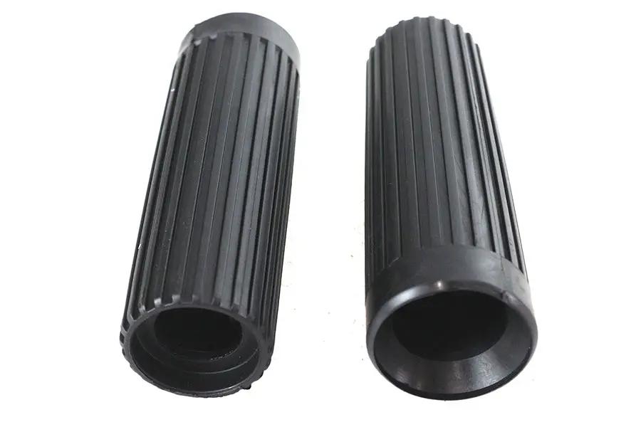 Replica Rib Style Grip Set Black by V-Twin