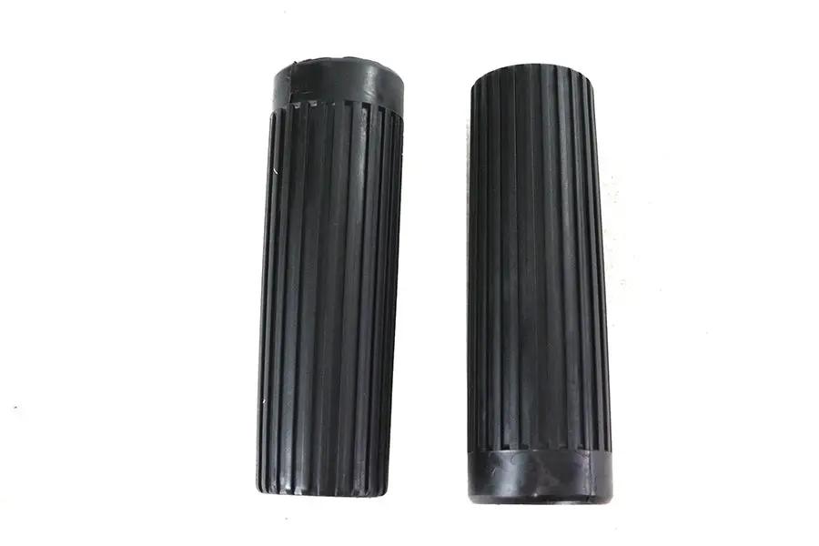 Replica Rib Style Grip Set Black by V-Twin