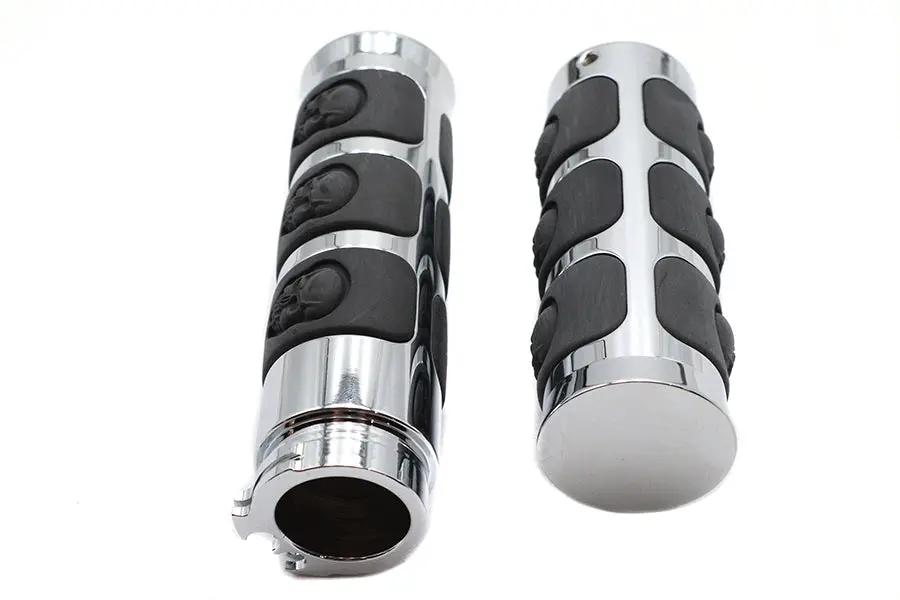 Wyatt Gatling Chrome Band Style Skull Grip Set for Harley Davidson (Part No. H17-05A3SKD) by Wyatt Gatling