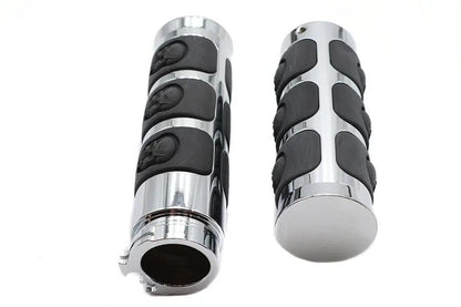 Wyatt Gatling Chrome Band Style Skull Grip Set for Harley Davidson (Part No. H17-05A3SKD) by Wyatt Gatling