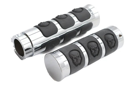 Wyatt Gatling Chrome Band Style Skull Grip Set for Harley Davidson (Part No. H17-05A3SKD) by Wyatt Gatling