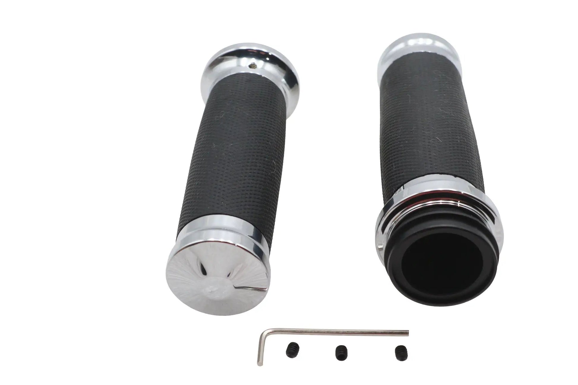 V-Twin Caliber Handlebar Grip Set Chrome for Harley Davidson FLT Models by V-Twin