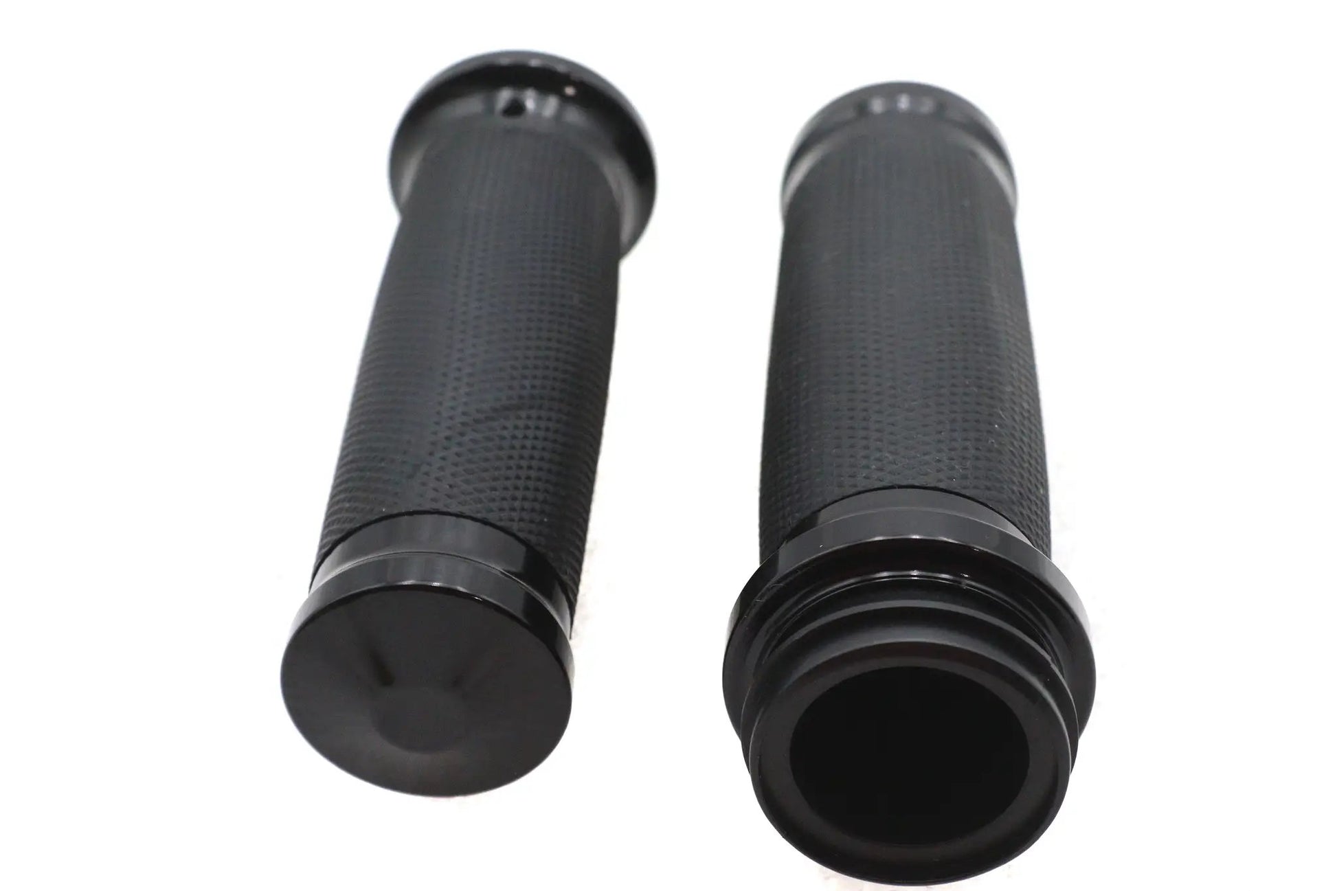 V-Twin Caliber Handlebar Grip Set in Black for Harley Davidson FLT Models by V-Twin