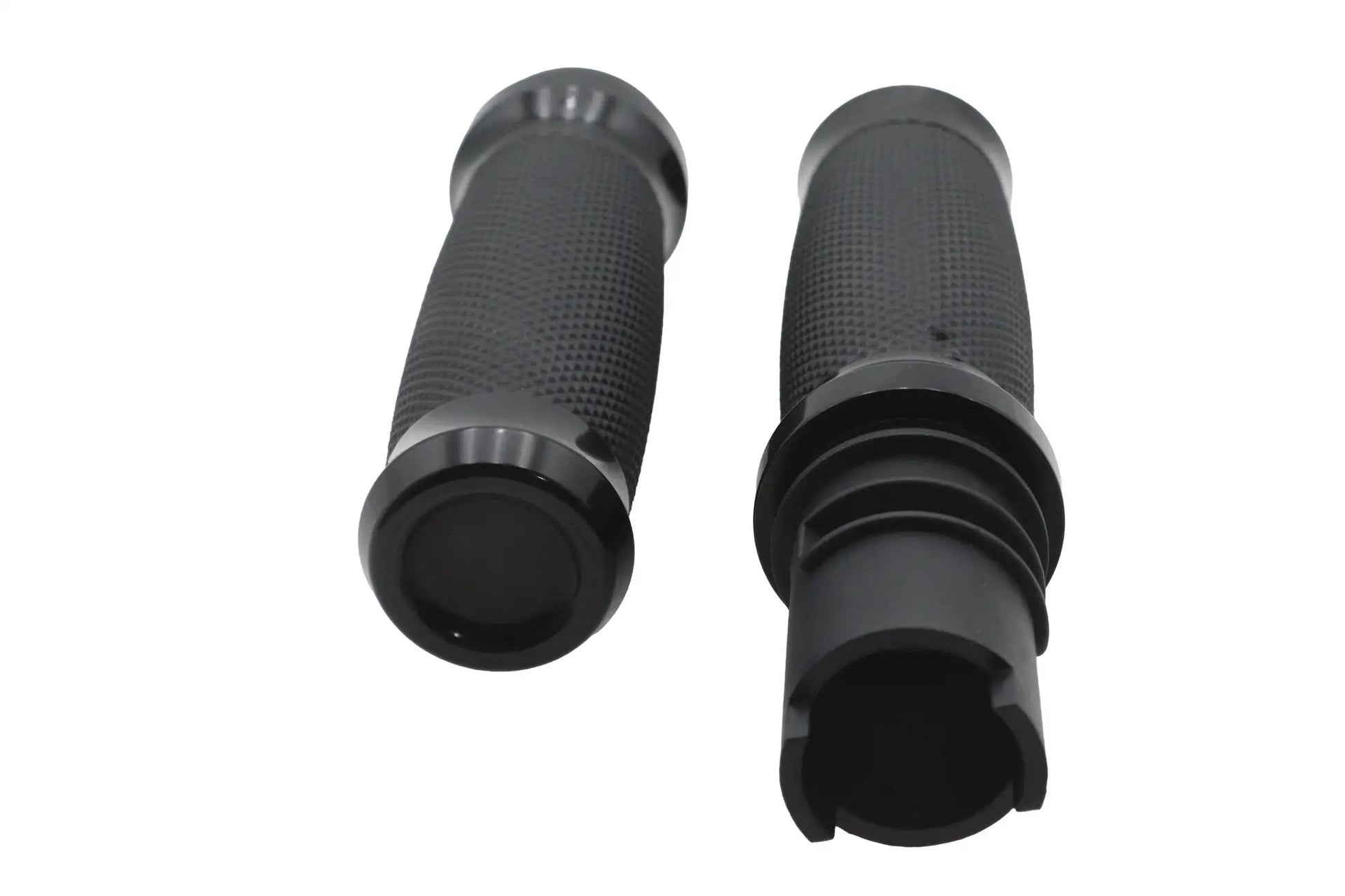 V-Twin Diamond Style Grip Set Black for Harley Davidson Touring Models Part 79100B by V-Twin