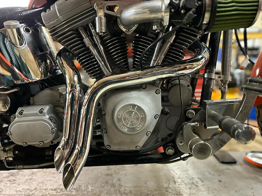 V-Twin Straight Down Drag Pipe Set Chrome with Heat Shields for Harley Davidson FXST 1986-1995 by V-Twin