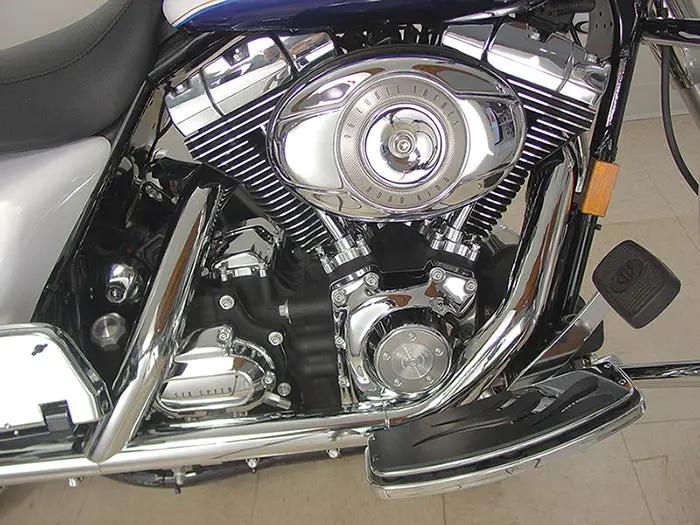 Wyatt Gatling Front Exhaust Heat Shield for Harley Davidson FLT - Chrome Finish, Part 65694-05 by Wyatt Gatling