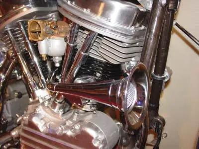 Wyatt Gatling Trumpet Style 12 Volt Horn Kit for Harley Davidson FL Models by Wyatt Gatling