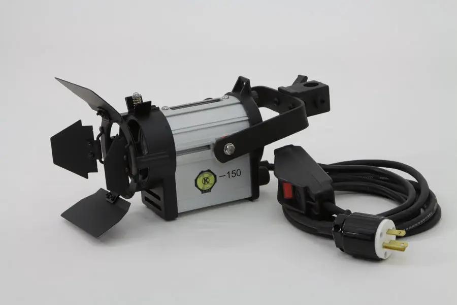 Wyatt Gatling DTW300 150 Watt Tungsten Light for Studio Photography by Wyatt Gatling