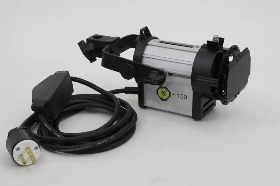 Wyatt Gatling DTW300 150 Watt Tungsten Light for Studio Photography by Wyatt Gatling