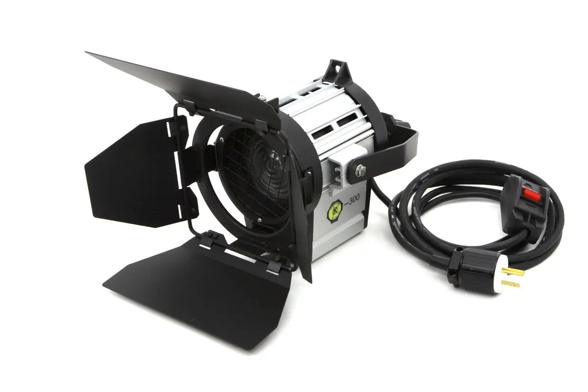 Wyatt Gatling DTW 650 Tungsten Light for Studio Lighting by Wyatt Gatling