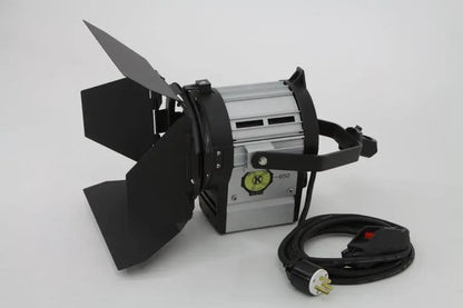 Wyatt Gatling DTW 1000 650 Watt Tungsten Studio Light by Wyatt Gatling