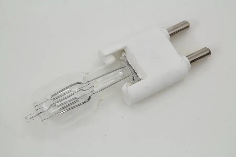 Wyatt Gatling 2000 Watt 120 Volt Bulb for Fresnel Tungsten Lights by Wyatt Gatling