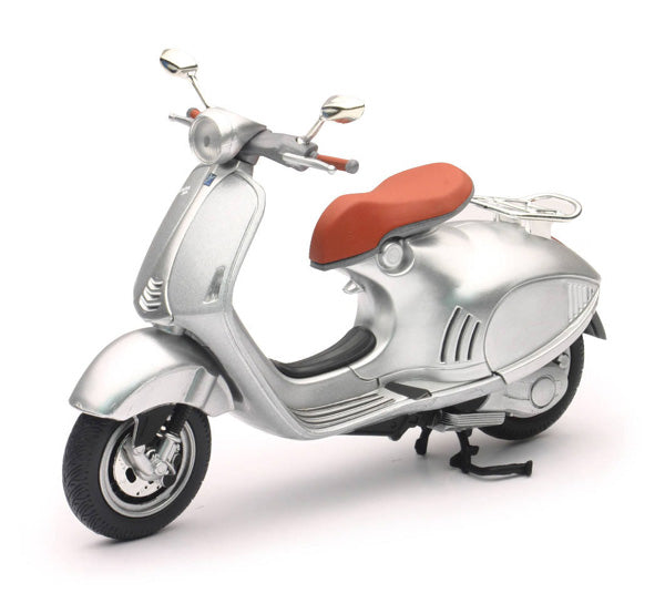 NEWRAY 57613 1/12 Scale Vespa 946 Model for Collectors and Enthusiasts