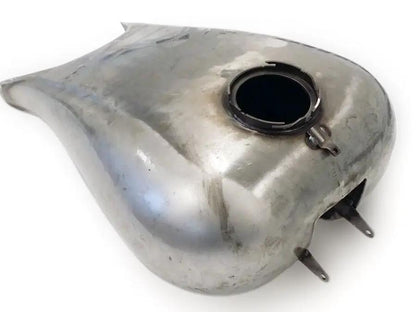 V-Twin Wyatt Gatling Stretch Touring 6.6 Gallon Gas Tank for Harley Davidson FLHT & FLHTC (2008-2013) by V-Twin