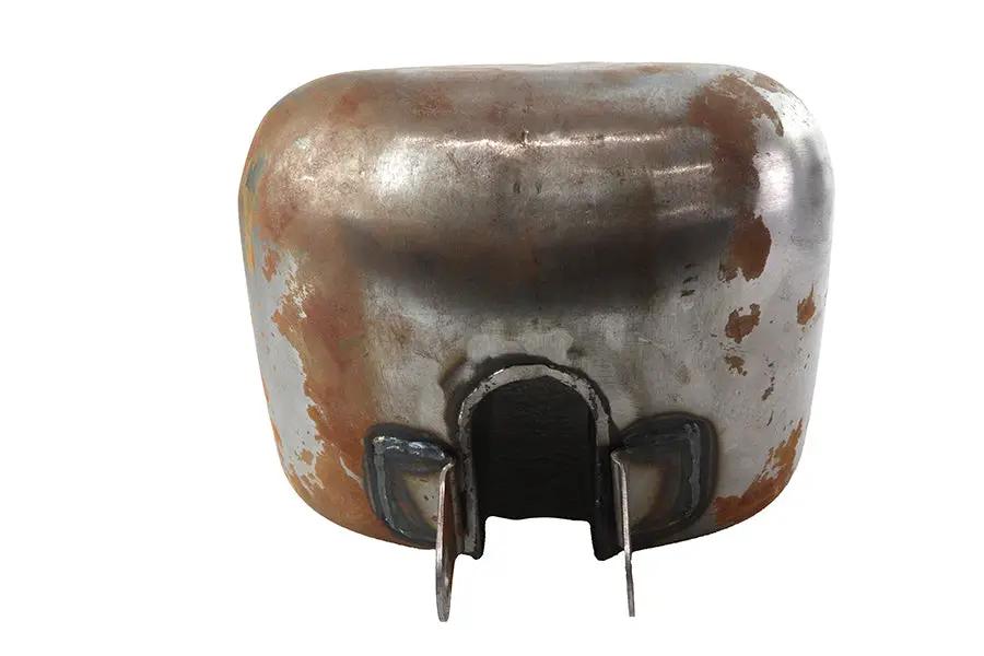 V-Twin Factory Sample King 3.2 Gallon Gas Tank with External Petcock Threads by V-Twin