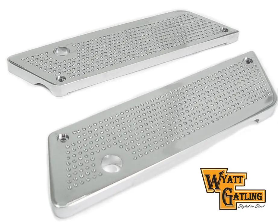 V-Twin Wyatt Gatling Saddlebag Face Plate with Chrome Perforated Latch Cover Set for Harley Davidson FLT (1993-2002) by V-Twin