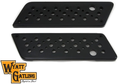 V-Twin Wyatt Gatling Saddlebag Face Plate with Black Finish for Harley Davidson FLT (1993-2002) by V-Twin