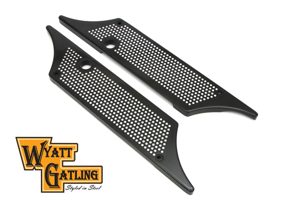 V-Twin Wyatt Gatling Saddlebag Face Plate with Black Perforated Winged Style Latch Cover for Harley Davidson FLT by V-Twin