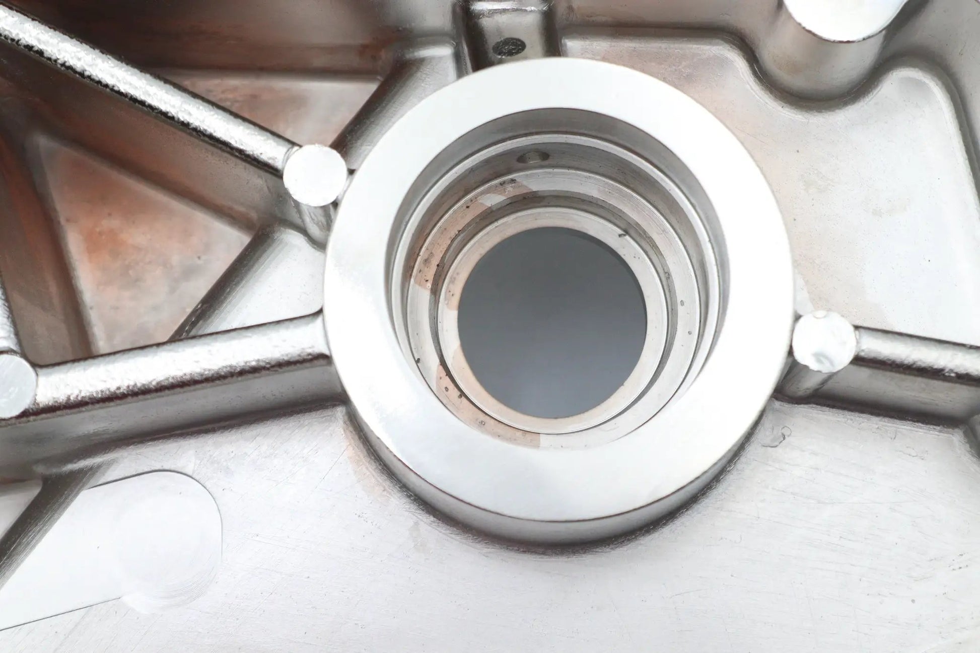 V-Twin Chrome Inner Primary Cover with Bearings and Seals for Harley Davidson 1994-1998 Models by V-Twin