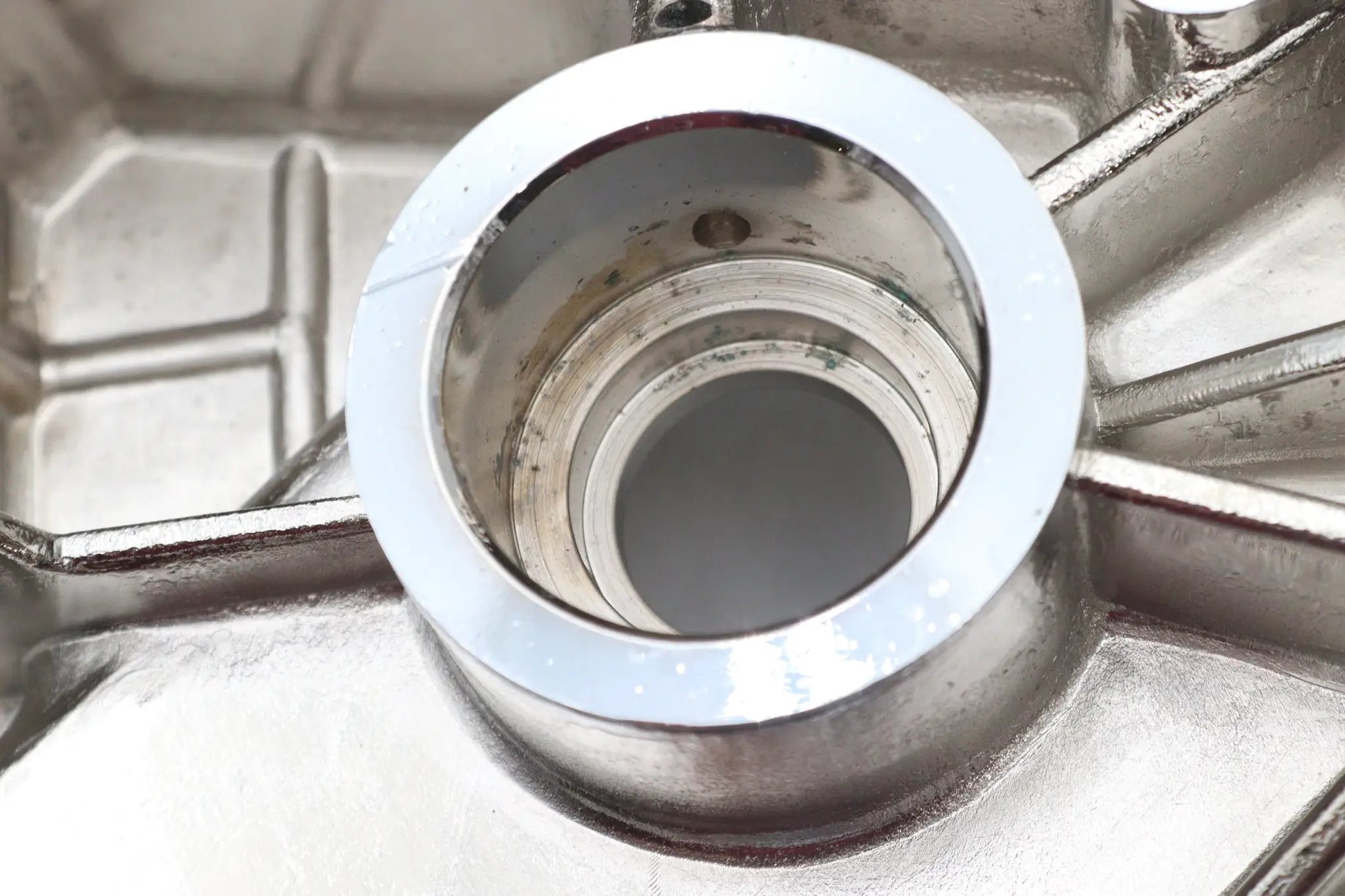 Motorshop Inner Primary Cover Chrome for Harley Davidson FXST and FLST Models (Part No. 43-9139) by Motorshop