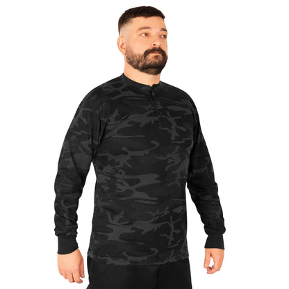 Rothco Long Sleeve Henley T-Shirt in Midnight Black Camo – Size 2XL