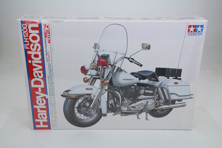 V-Twin Police 1200 Big Scale Display Model - Detailed Motorcycle Replica from USA