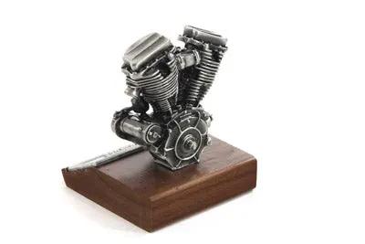 V-Twin Panhead Motor Model on Wooden Base – Classic Motorcycle Engine Replica by V-Twin