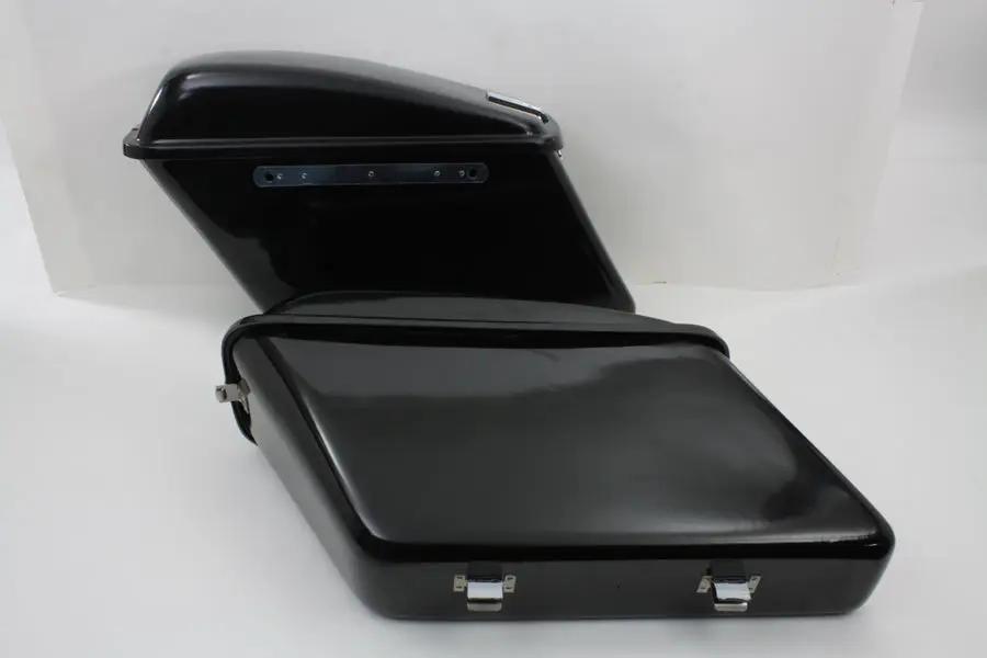 V-Twin Replica Saddlebag Set Black for Harley Davidson FL Models by V-Twin