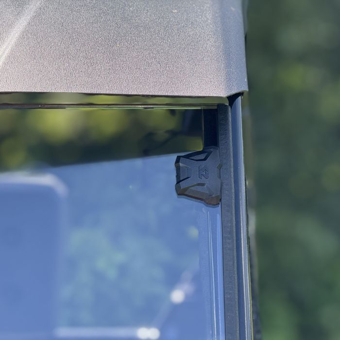 Seizmik Versa-Vent Windshield for Honda Pioneer 700 - UV Resistant