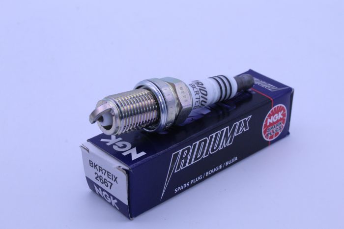 NGK BKR7EIX Iridium IX Spark Plug - Part Number 2667 for Optimal Engine Performance
