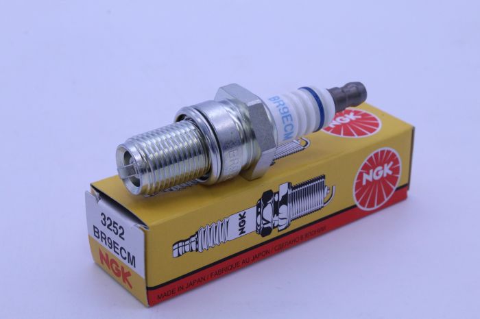 NGK BR9ECM Nickel Spark Plug - Part Number 3252