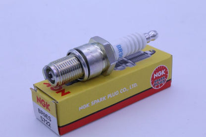 NGK BR9ES Nickel Spark Plug - Part Number 5722