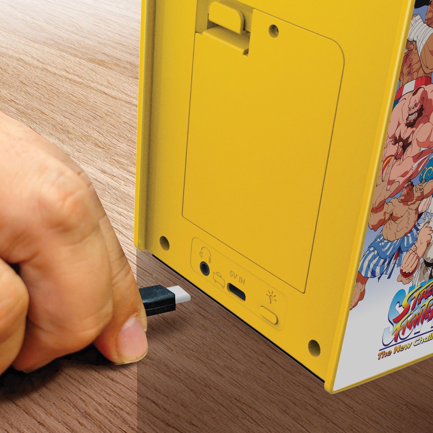 MY ARCADE MCRO Player Pro SSFII Handheld Game Console with Capcom Titles