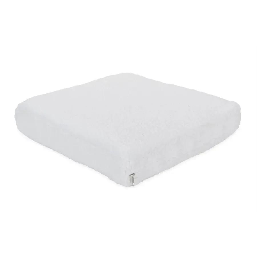 Camco 14' x 14' Vent Insulator with Wrap – Part Number 45195 by CAMCO