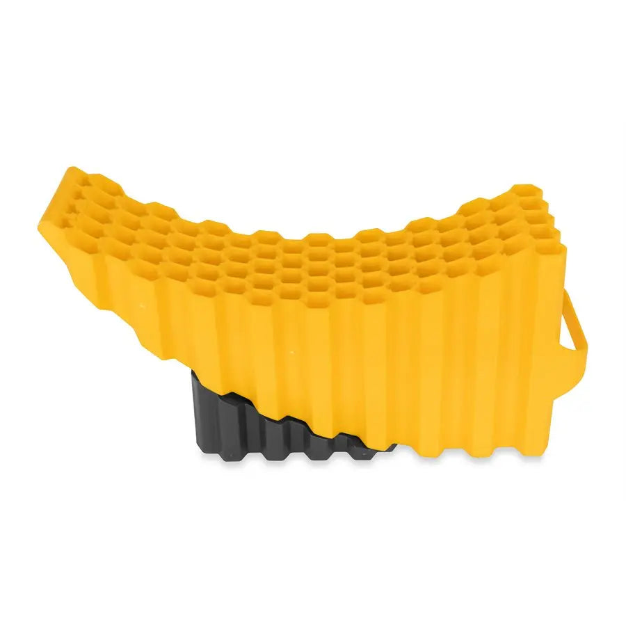 Camco Curved Trailer Aid with Chock – Durable Wheel Ramp for Safe Vehicle Parking