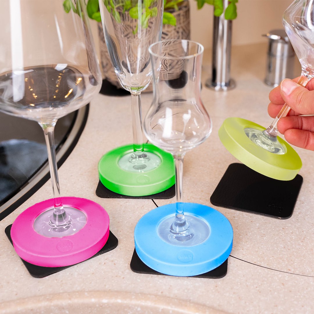 Silwy Magnet STEMWARE MAG Condom Set Rainbow – Durable and Elegant Drinkware