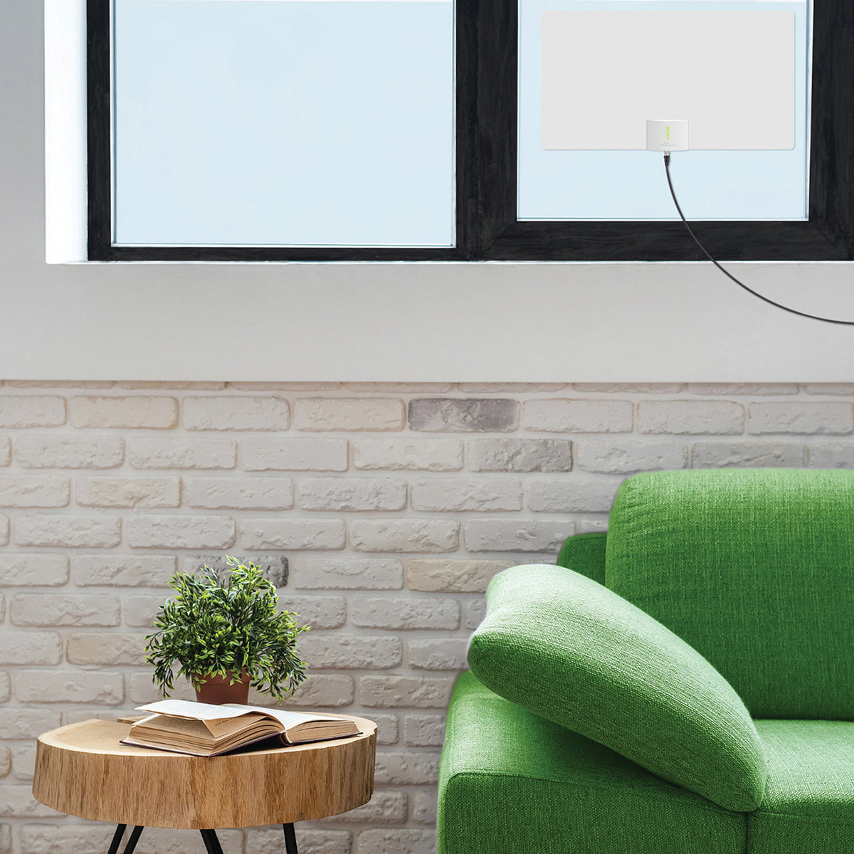 Mohu Leaf Supreme PRO Indoor HDTV Antenna with Amplification, MH-110160BB