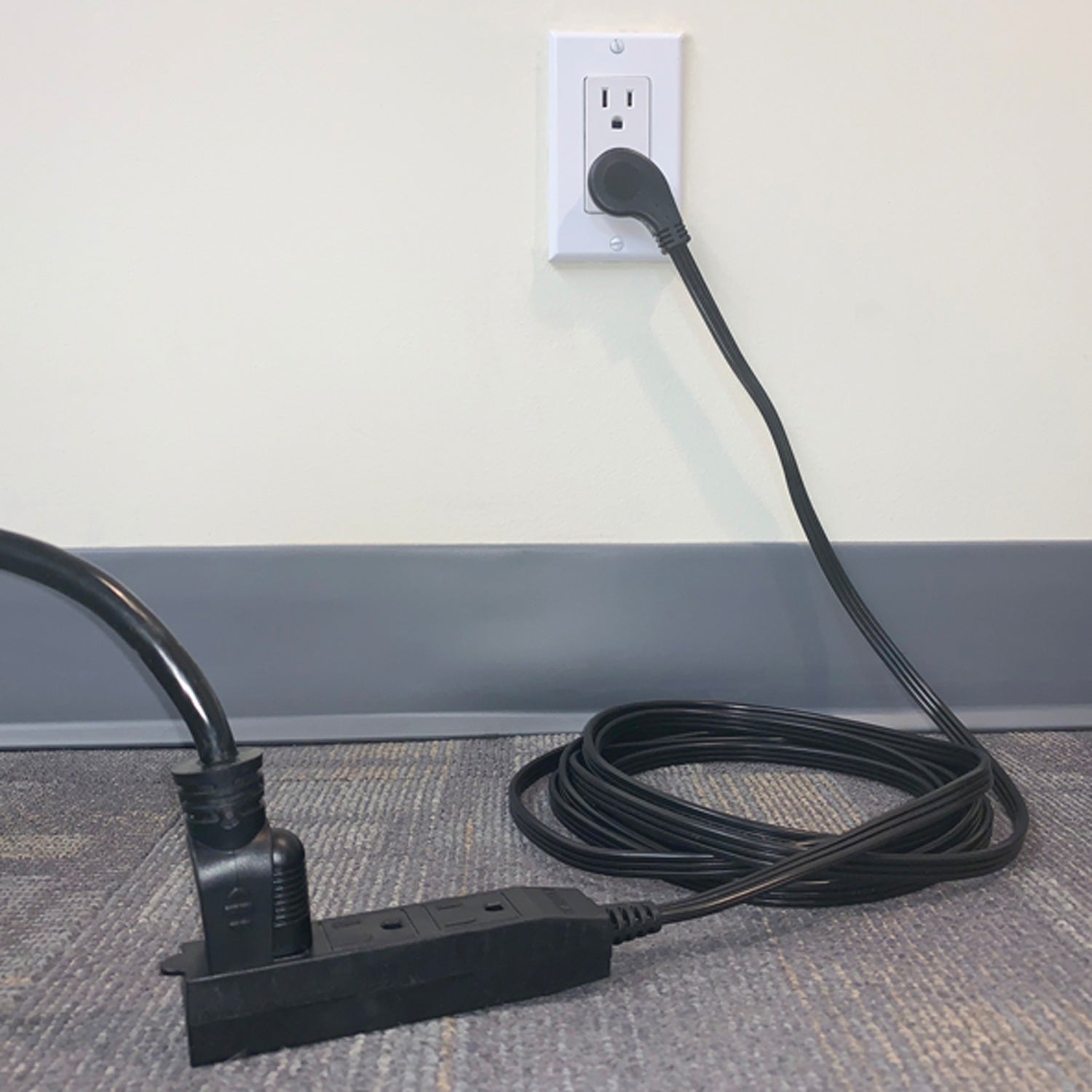 Stanley Part Number 31132 15 ft Black 3-Outlet Flat Plug Power Cord with Grounded Outlets