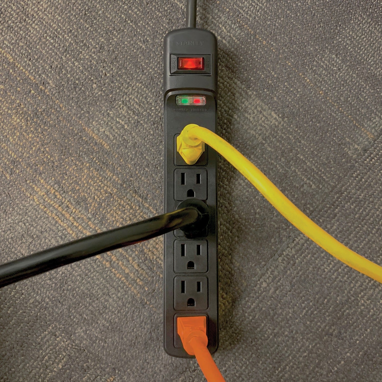 STANLEY 33220 SurgeMax 6-Outlet Surge Protector with 1,080 Joules